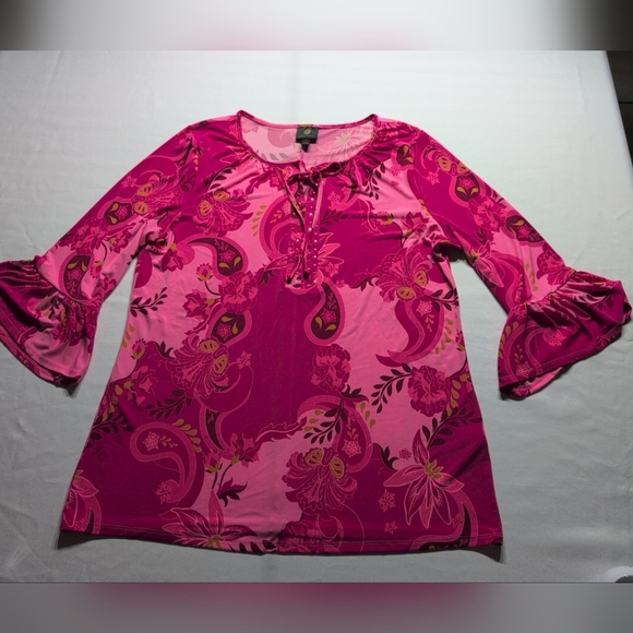 JM Collection Pink Bell Sleeve Graphic Blouse - Picture 1 of 7